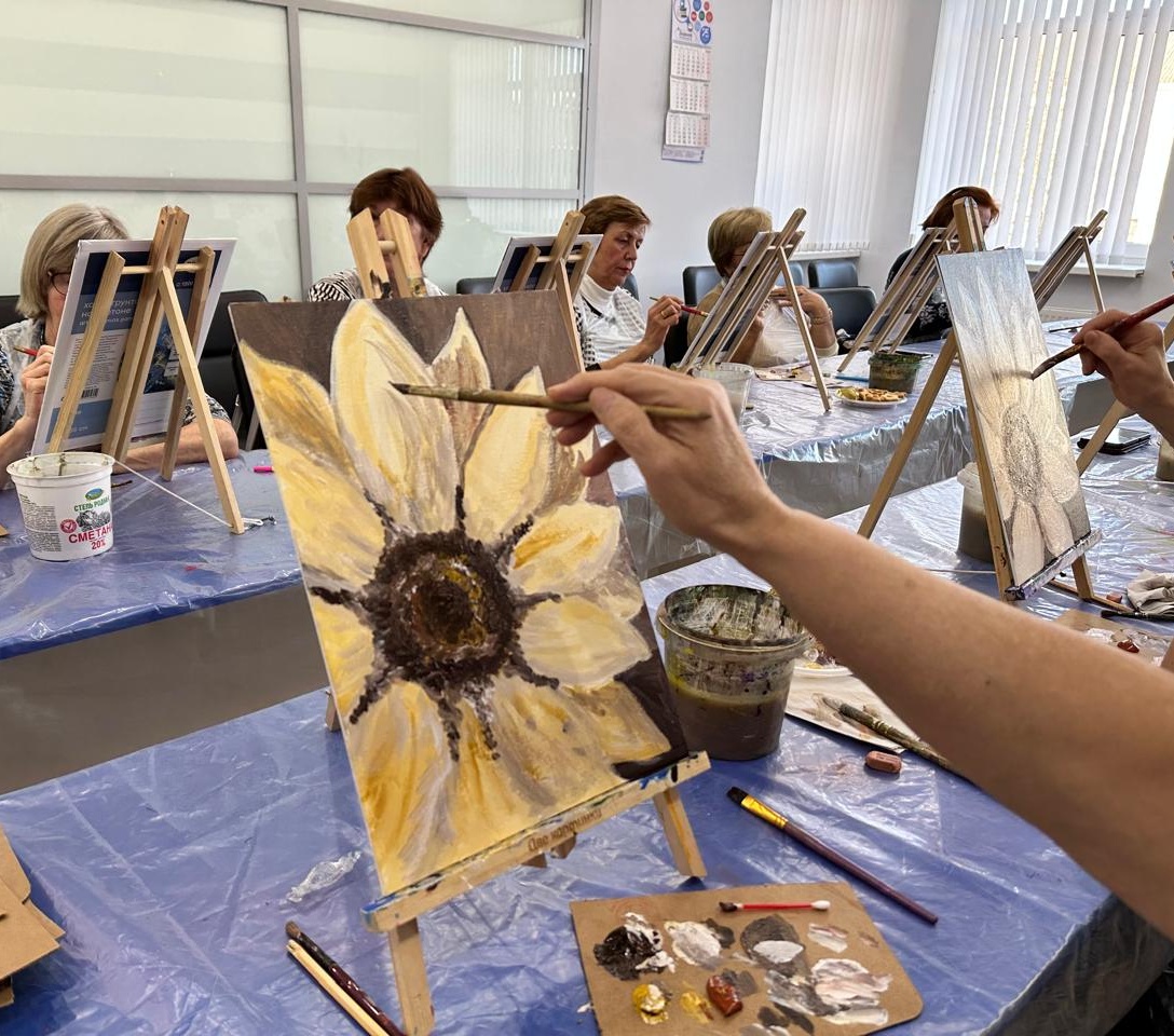 Мастер-класс по созданию интерьерной картины в Учебном центре "Знания"